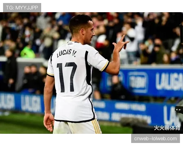 不莱梅老将后卫赛后瘫坐良久,本场完成创个人纪录的12次解围 不莱梅老将后卫赛后瘫坐良久,本场完成创个人纪录的12次解围