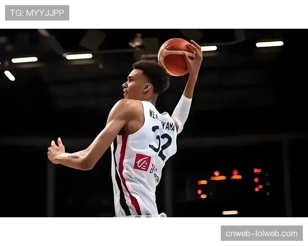 深度分析:为何本赛季多支球队采用“放弃进攻篮板优先退防”策略?